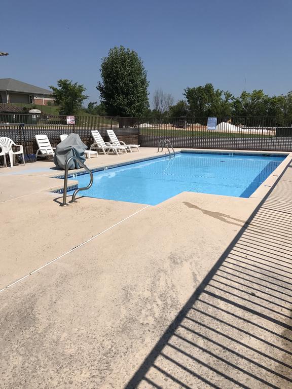 Economy Inn & Suites Joplin Exterior photo